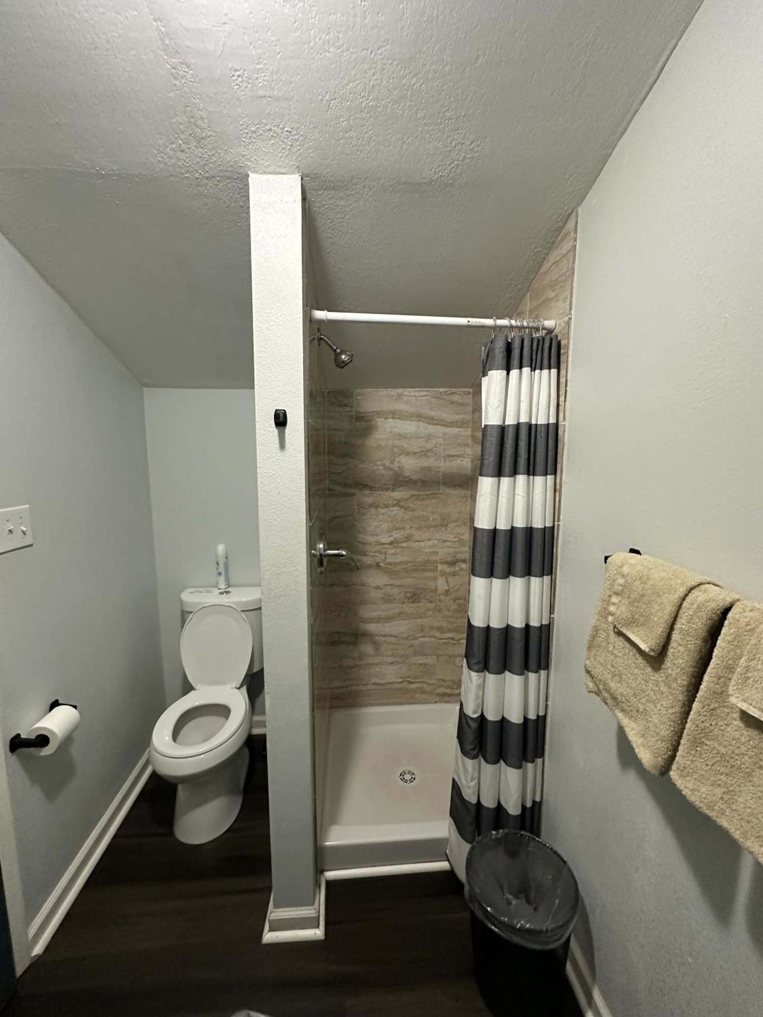 Pensacola Pearl - Studio Apartment - Pets Welcome Екстер'єр фото