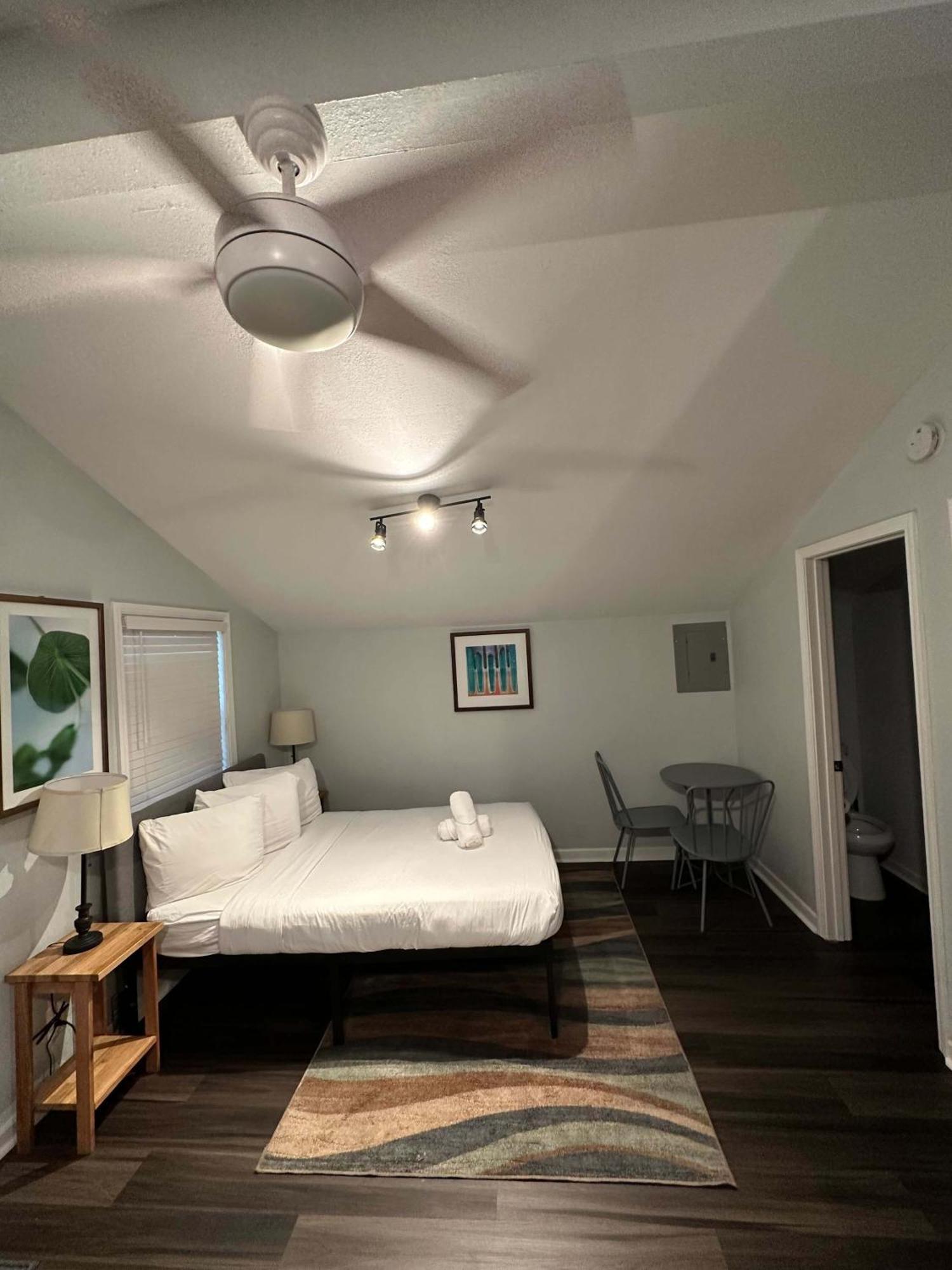 Pensacola Pearl - Studio Apartment - Pets Welcome Екстер'єр фото