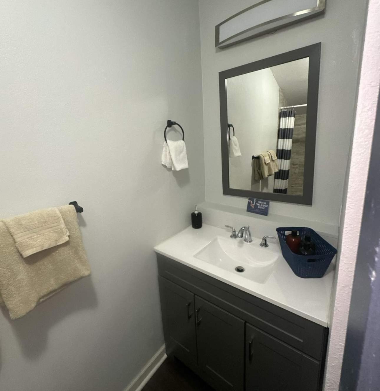 Pensacola Pearl - Studio Apartment - Pets Welcome Екстер'єр фото